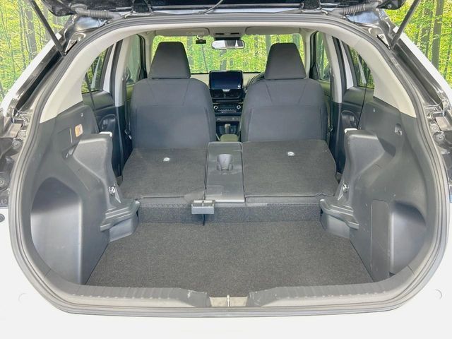 TOYOTA YARIS CROSS 2025