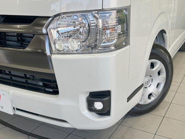 TOYOTA HIACE van 2WD 2025