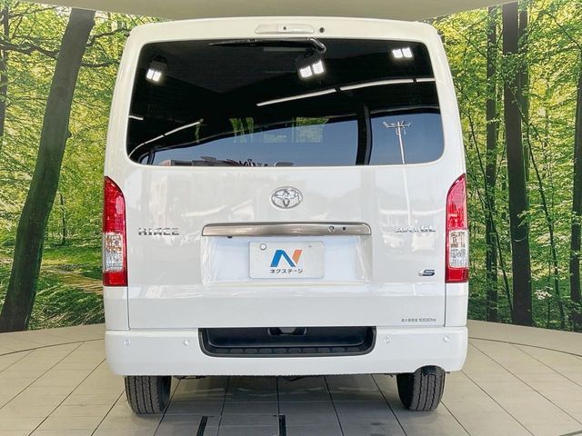 TOYOTA HIACE van 2WD 2025