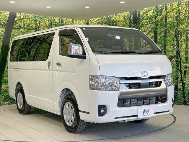 TOYOTA HIACE van 2WD 2025