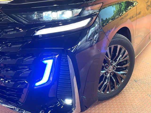 TOYOTA VELLFIRE  HYBRID 2024