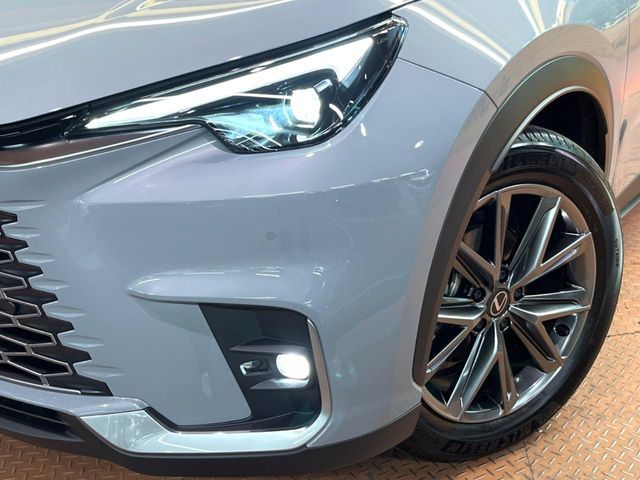 TOYOTA LEXUS LBX 2025