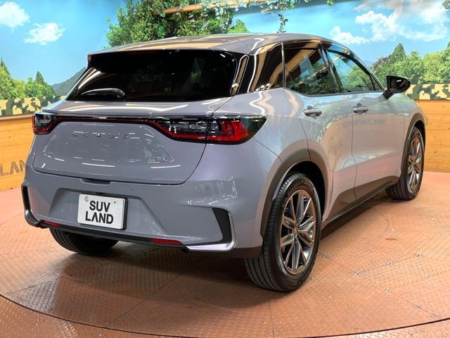 TOYOTA LEXUS LBX 2025