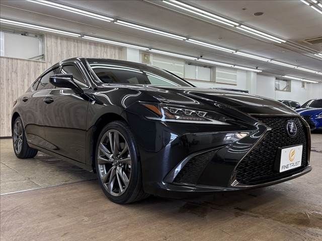 TOYOTA LEXUS ES300h 2020