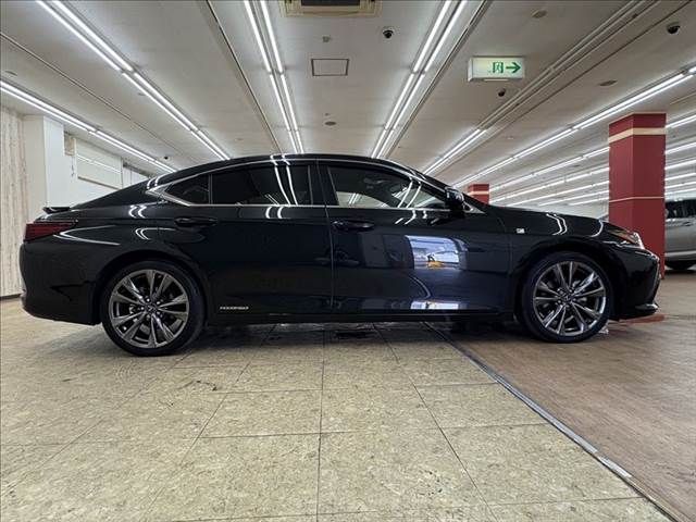 TOYOTA LEXUS ES300h 2020