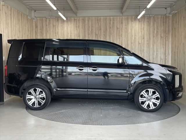 MITSUBISHI DELICA D:5 4WD 2019