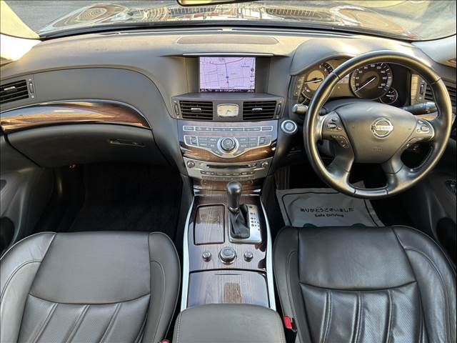 NISSAN FUGA HYBRID 2012