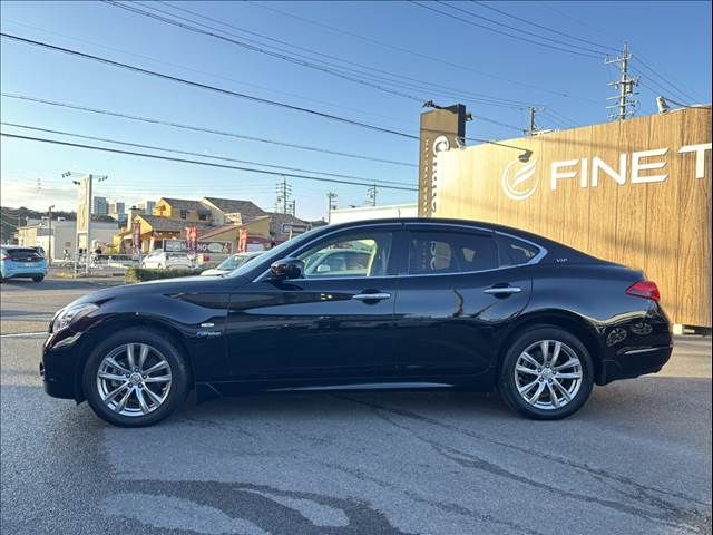 NISSAN FUGA HYBRID 2012