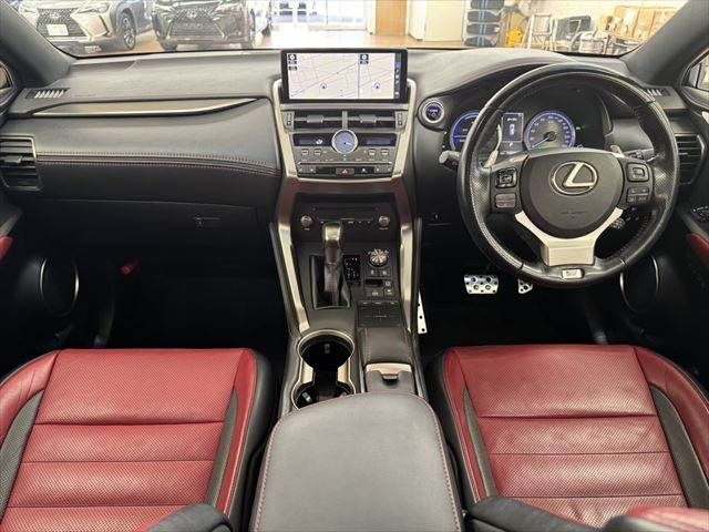 TOYOTA LEXUS NX300h 2018