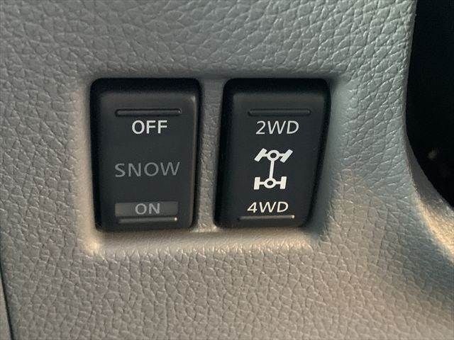 NISSAN NV350 CARAVAN 4WD 2020