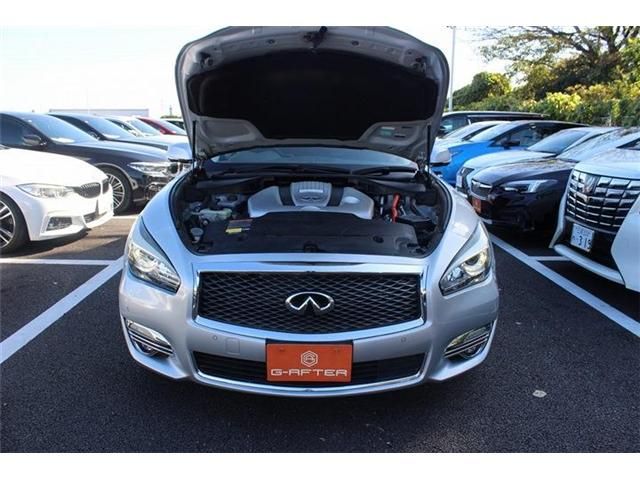 NISSAN FUGA HYBRID 2015