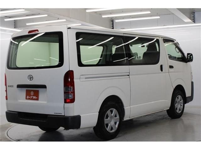 TOYOTA HIACE van 2WD 2017