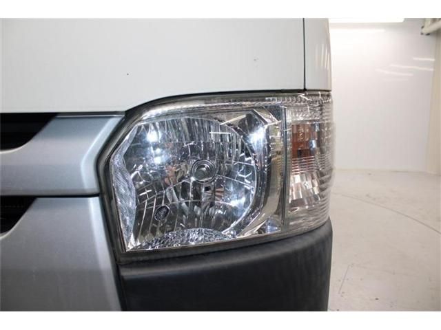 TOYOTA HIACE van 2WD 2017