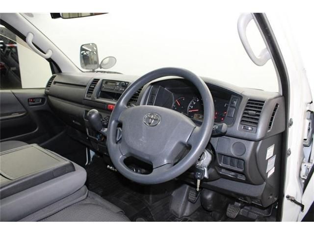 TOYOTA HIACE van 2WD 2017