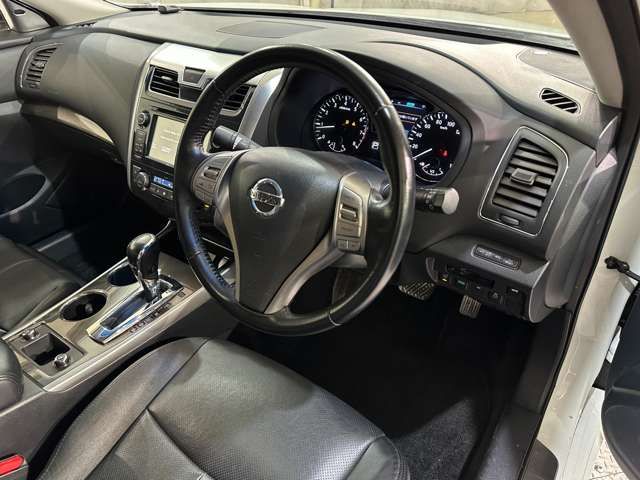 NISSAN TEANA 2014