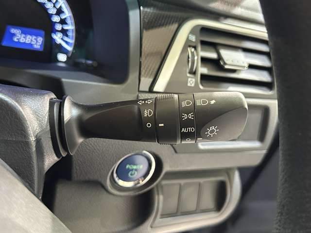 TOYOTA CAMRY HYBRID 2011