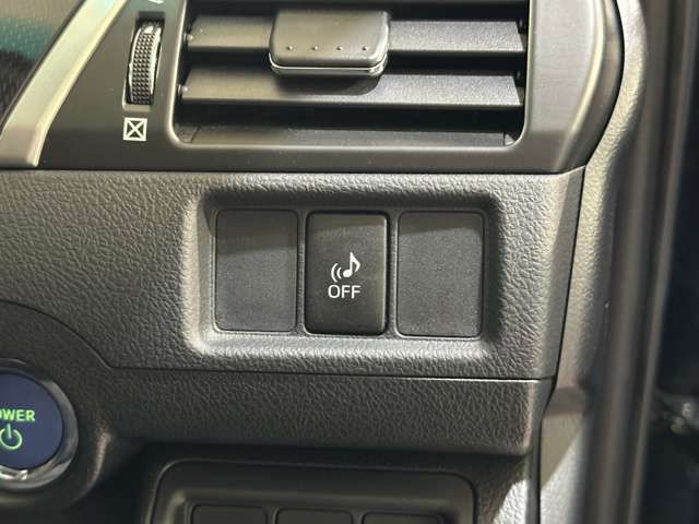 TOYOTA CAMRY HYBRID 2011