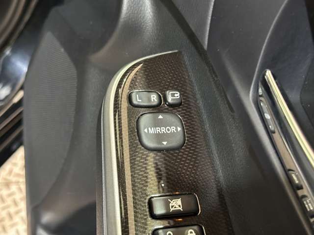 TOYOTA CAMRY HYBRID 2011