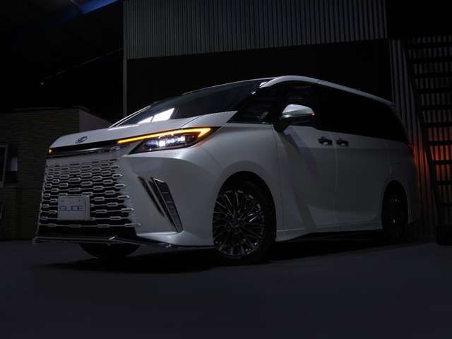 TOYOTA ???? LM500h 2024