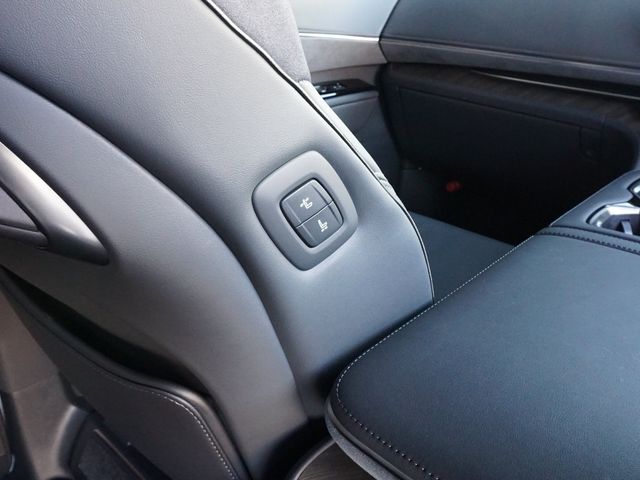 TOYOTA ???? LM500h 2024