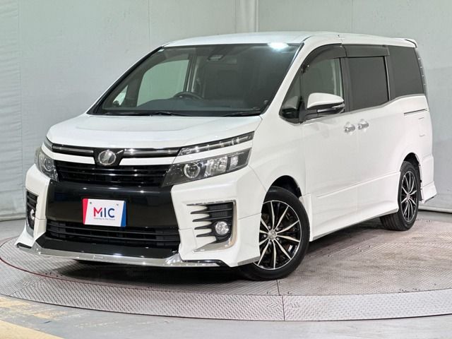 TOYOTA VOXY 2016