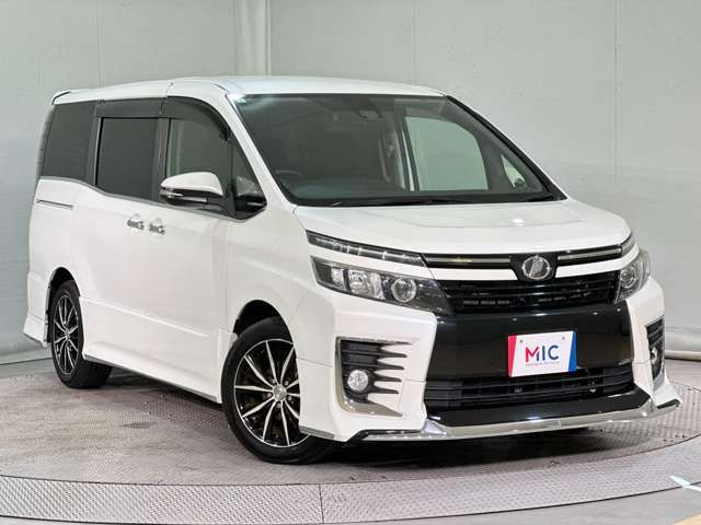 TOYOTA VOXY 2016