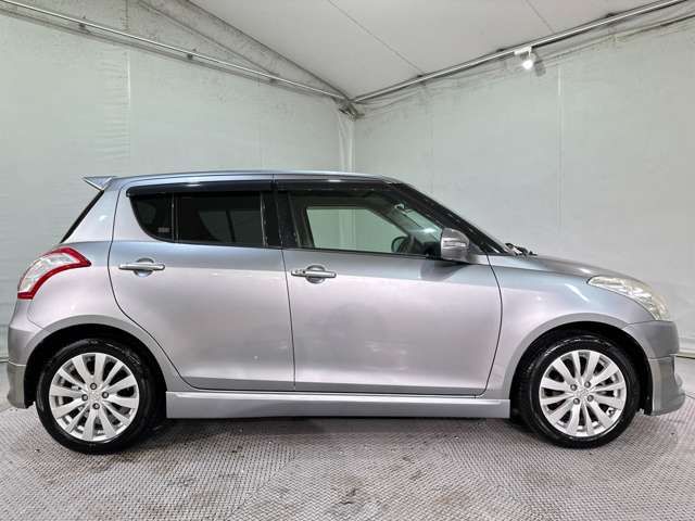 SUZUKI SWIFT 2012