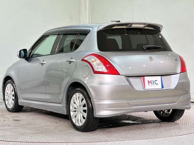 SUZUKI SWIFT 2012