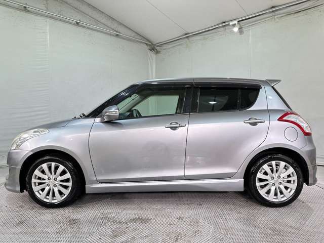 SUZUKI SWIFT 2012