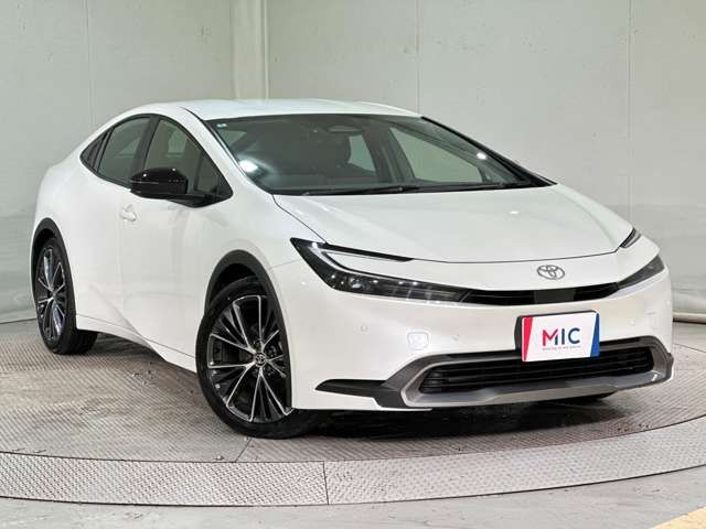 TOYOTA PRIUS 4WD 2025