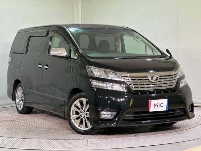 TOYOTA VELLFIRE 2011