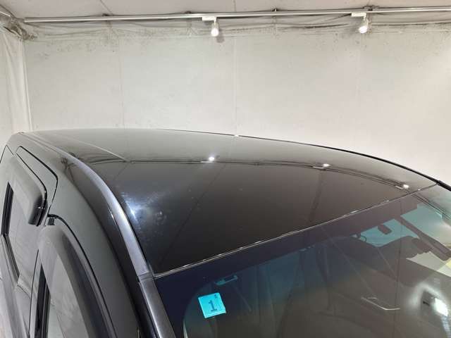 TOYOTA VELLFIRE 2011