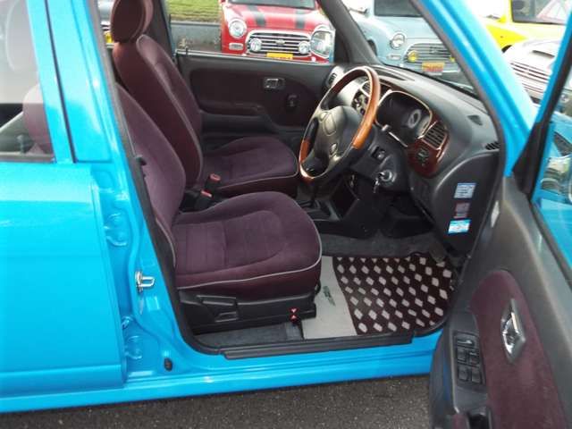 DAIHATSU MIRA GINO 1999