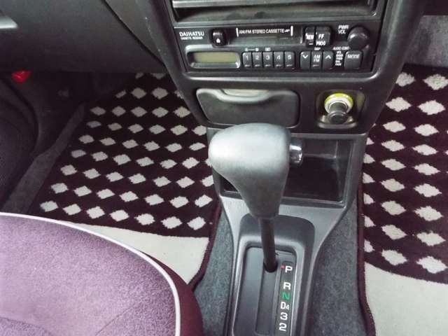 DAIHATSU MIRA GINO 1999