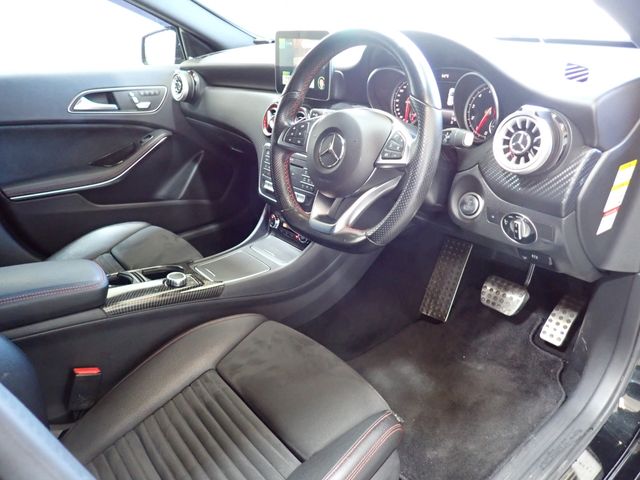 MERCEDES BENZ MERCEDES BENZ A class 2016