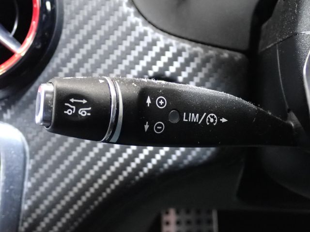 MERCEDES BENZ MERCEDES BENZ A class 2016