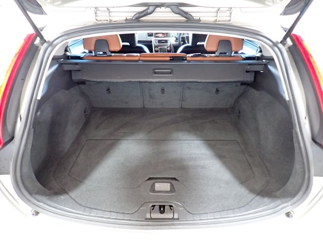 VOLVO VOLVO V60 2012