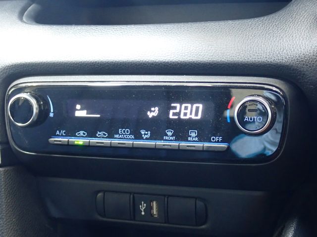 TOYOTA YARIS HYBRID 2021