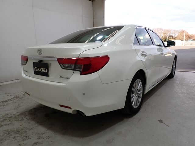 TOYOTA MARK X 2016
