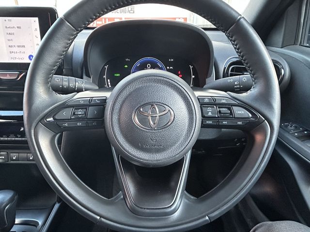 TOYOTA YARIS CROSS HYBRID 2024