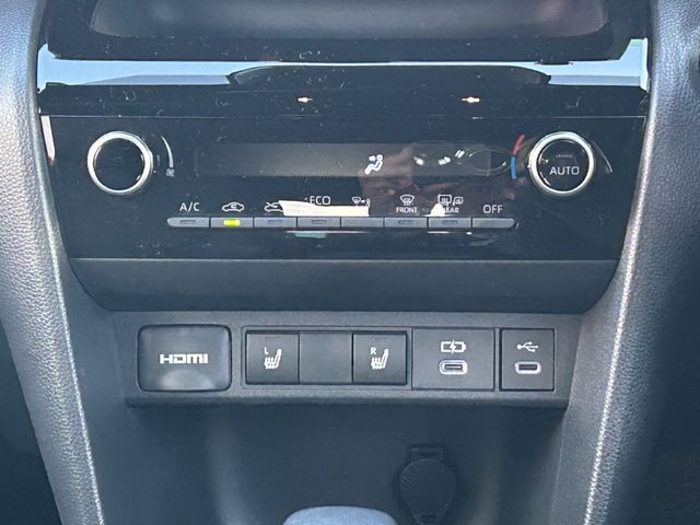 TOYOTA YARIS CROSS HYBRID 2024