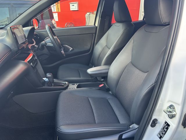 TOYOTA YARIS CROSS HYBRID 2024