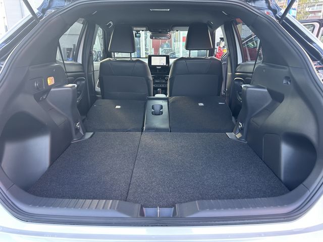 TOYOTA YARIS CROSS HYBRID 2024