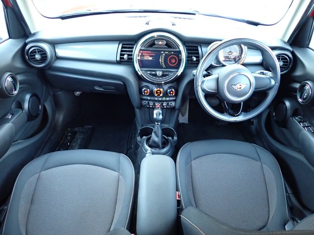 BMW BMW MINI COOPER D 5DOOR 2017