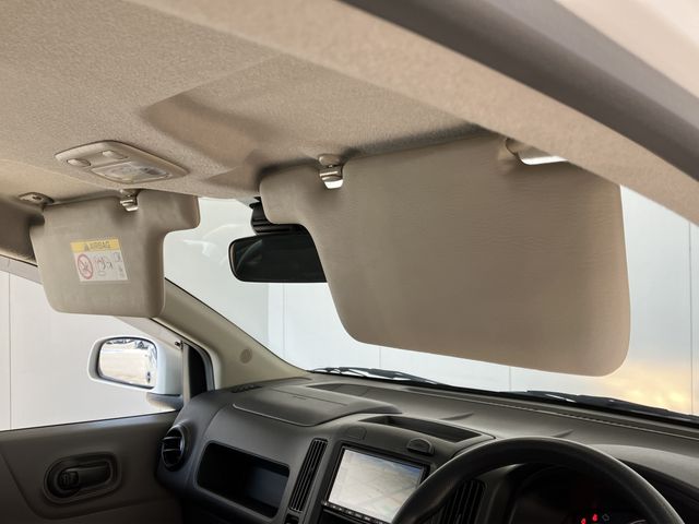 NISSAN NV150 AD 2WD 2020