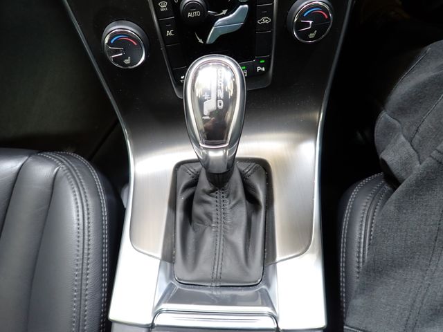 VOLVO VOLVO S60 2012