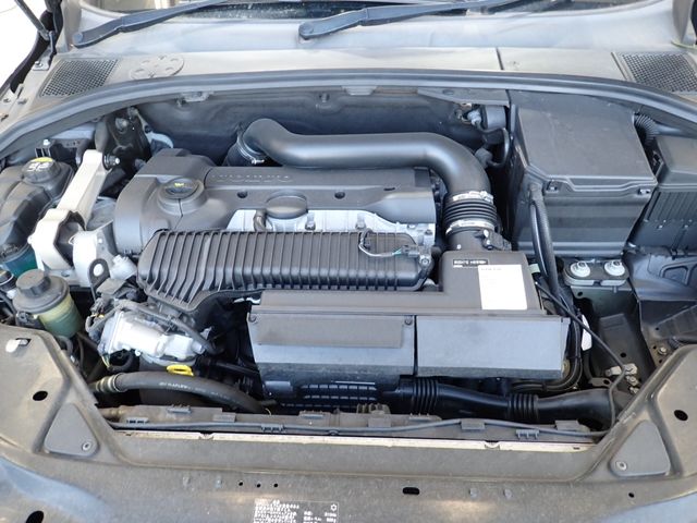 VOLVO VOLVO XC70 2016