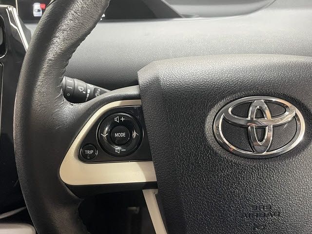 TOYOTA PRIUS 2016