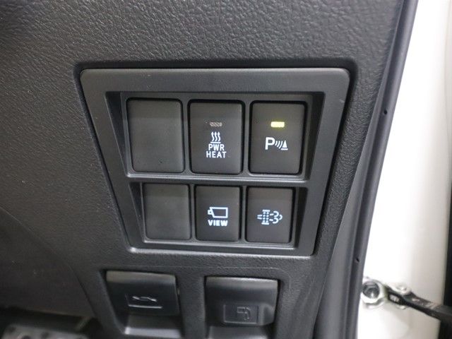 TOYOTA HILUX 4WD 2024