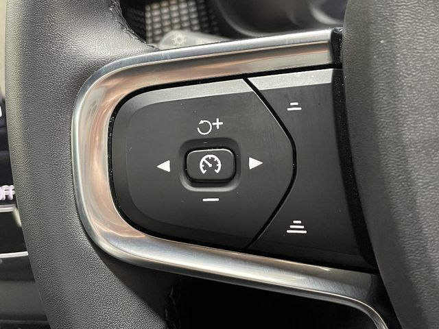 VOLVO VOLVO XC40 2022